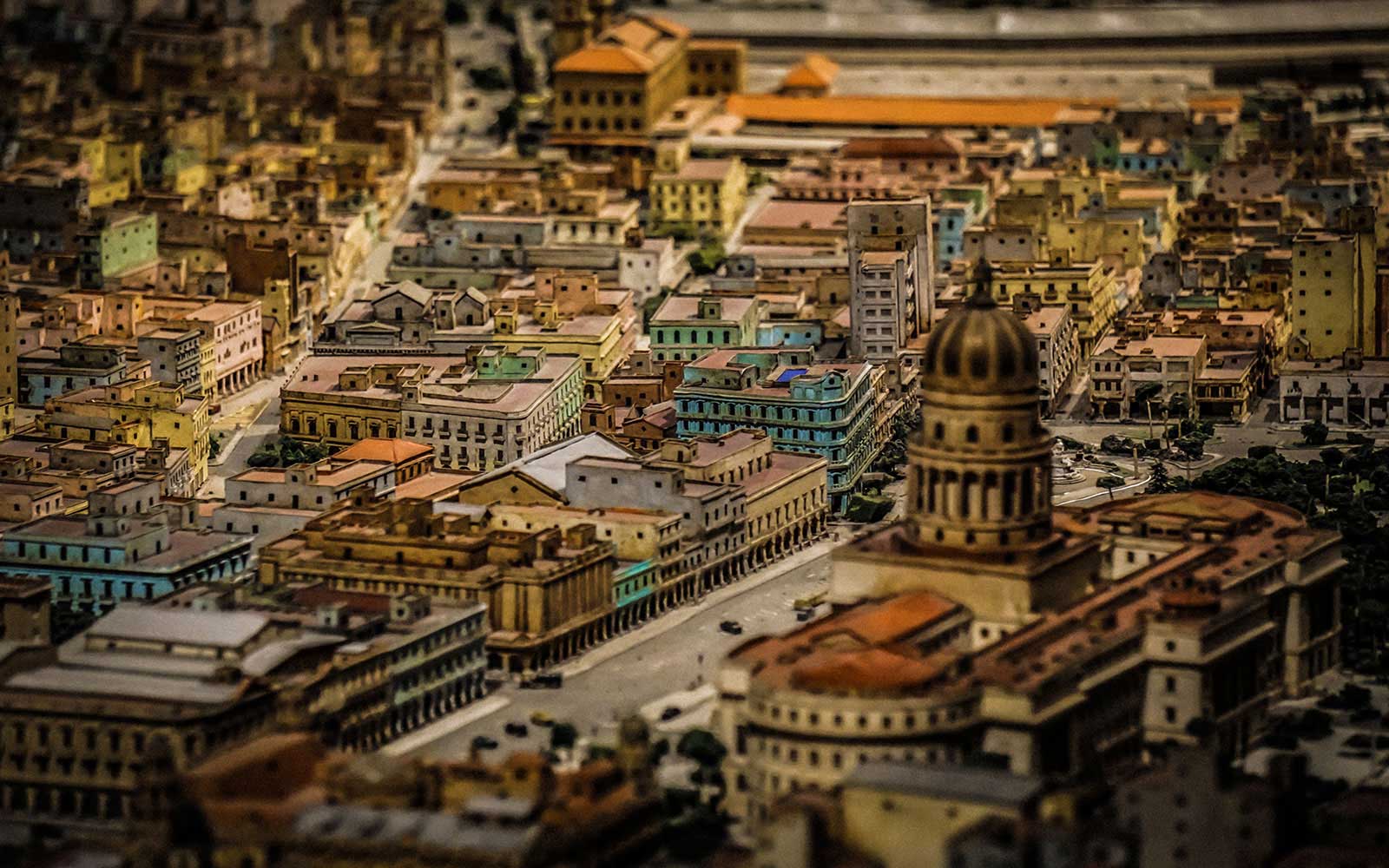 Details Old Havana Scale Model