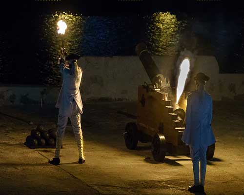 Image of the Fire of the Cannon of 9 o'clock in Havana,  Cuba